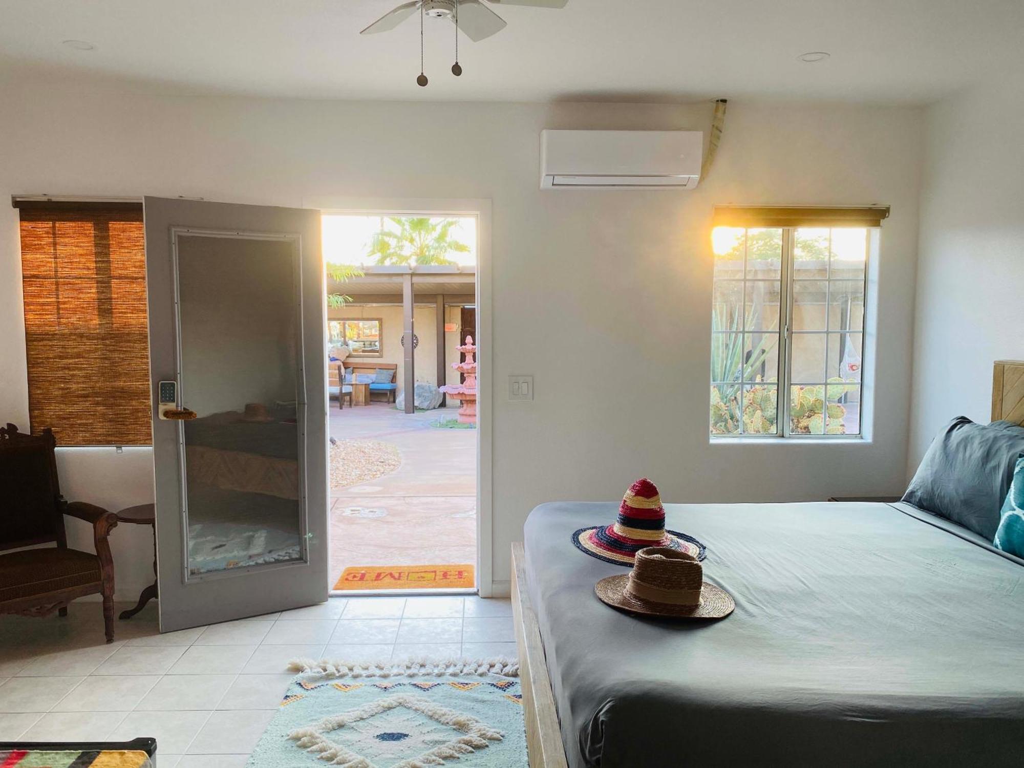 Mi Kasa Hot Springs 420,Adults Only, Clothing Optional Hotell Desert Hot Springs Rum bild