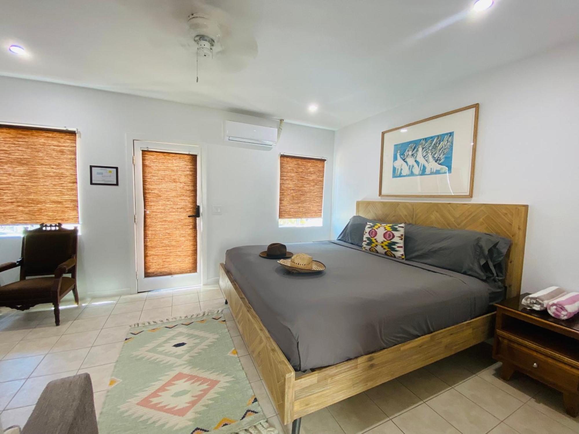 Mi Kasa Hot Springs 420,Adults Only, Clothing Optional Hotell Desert Hot Springs Rum bild