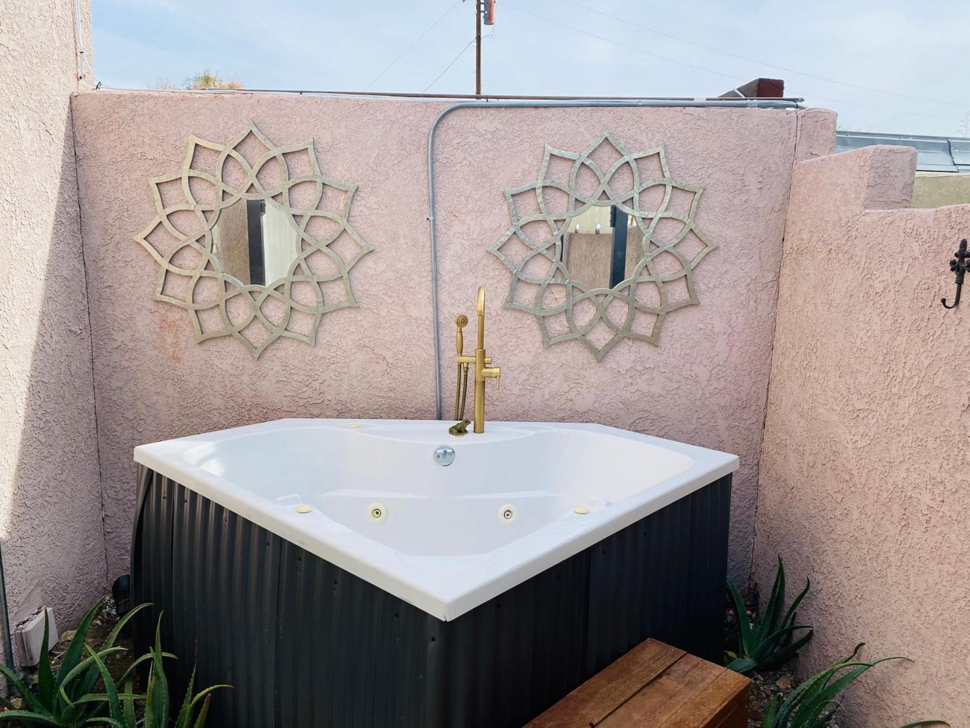 Mi Kasa Hot Springs 420,Adults Only, Clothing Optional Hotell Desert Hot Springs Exteriör bild